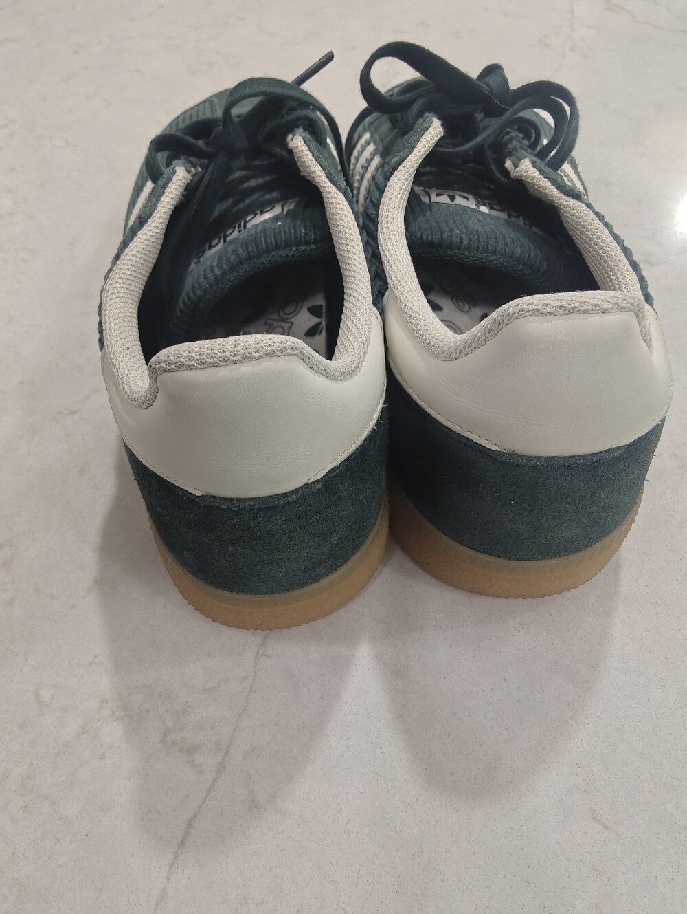 ADIDAS Size 7 - Picture 4 of 4